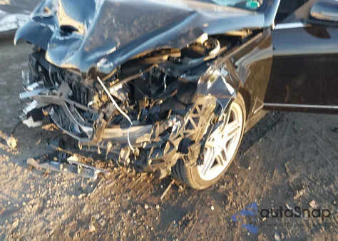 2013 Mercedes-Benz C 300 Sport 4Matic z USA, uszkodzony, nr VIN WDDGF8AB7DR278574